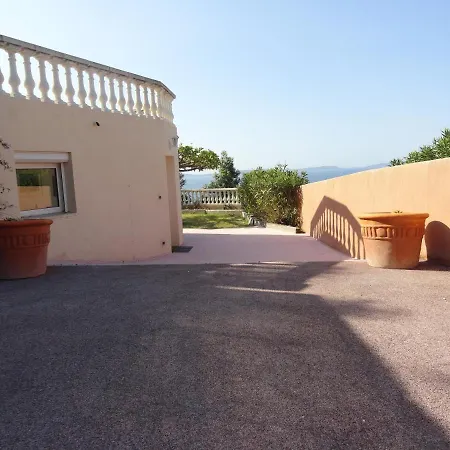 Les Amphores Apartmán *